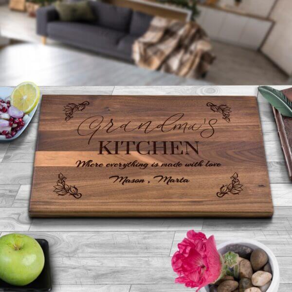 https://www.asperadesign.store/wp-content/uploads/2021/10/6.-Creative-Cutting-Board-Engraving-Ideas-Thoughtful-Mothers-Day-Gift-Boxes-Aspera-Design-Stores-600x600.jpg