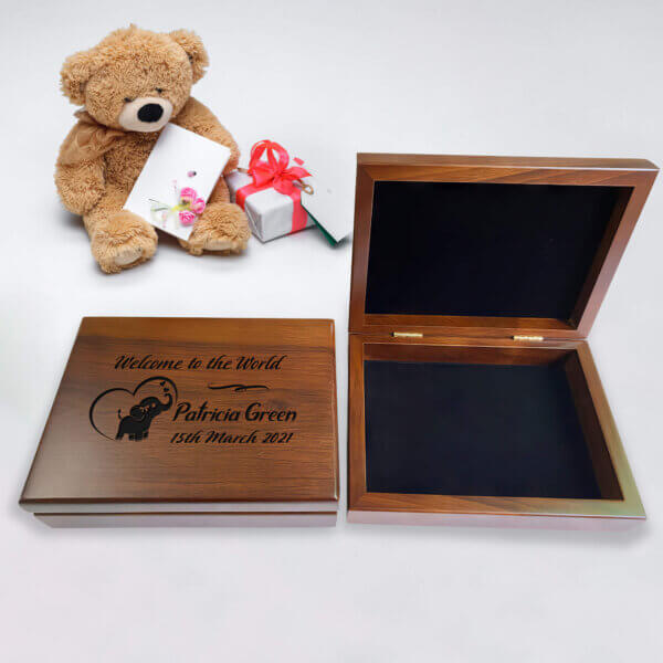 Baby Memory Box - A thoughtful gift for new parents to cherish precious memories of their little one.